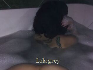 Lola_grey