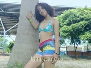 Lauravanessa