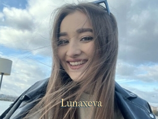 Lunaxeva