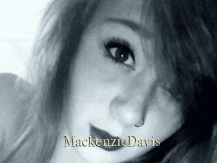 Mackenzie_Davis