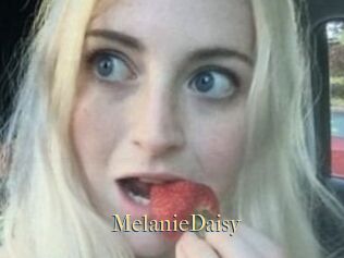 Melanie_Daisy