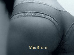 MiaBlunt
