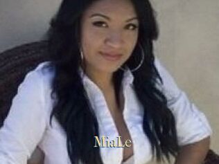 Mia_Le