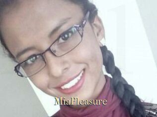 Mia_Pleasure