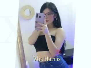 Mia_Harris