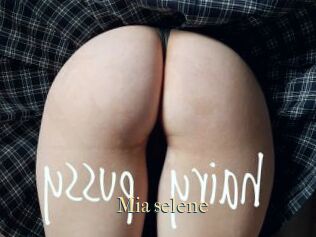 Mia_selene