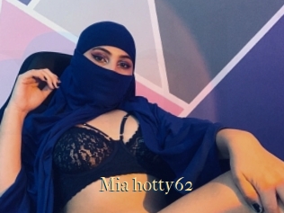 Mia_hotty62