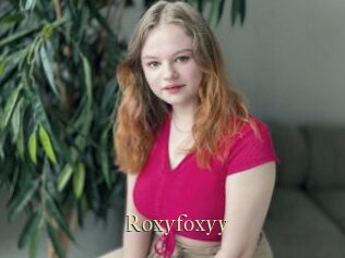 Roxyfoxyy
