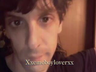 Xxemoboyloverxx